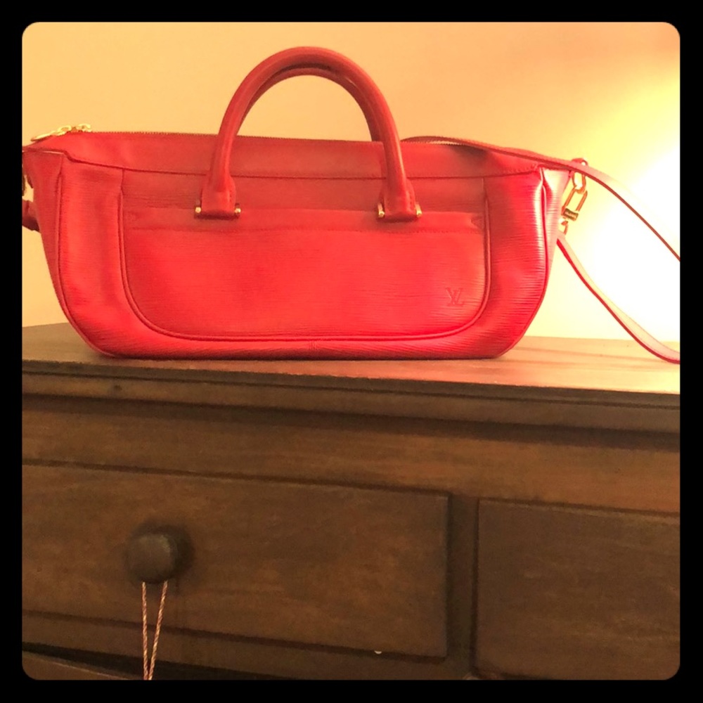 Louis Vuitton Epi Dhanura GM Red